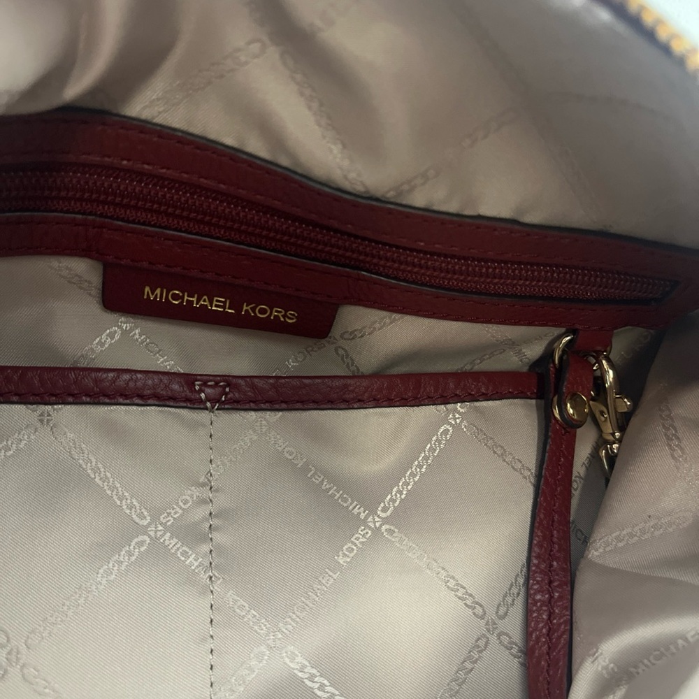Michael Kors Lexington Brandy, Red Hobo Bag with Elegant Tassel - Picture 6 of 8